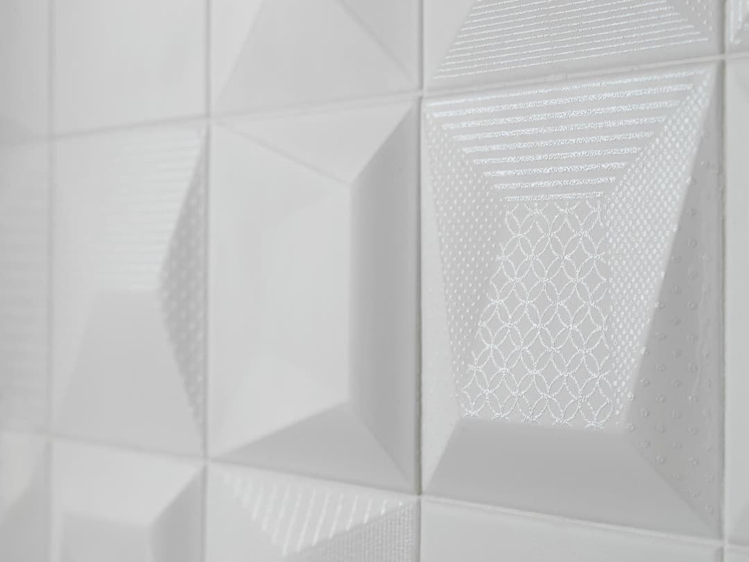 COSMOS S4 DECO WHITE (Make to order) - L.AMB.004675@2x.jpg