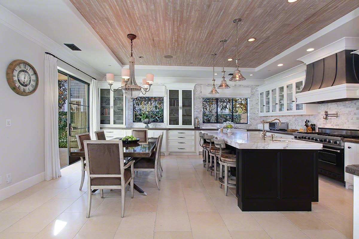 Calacatta Marble - aabbxkfjimrrjnqwlh1f@2x.jpg