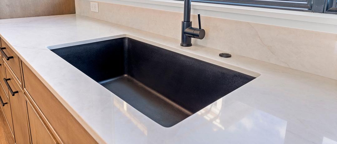 SoliTaj - acvtyabo8nyileadsl59@2x.jpg