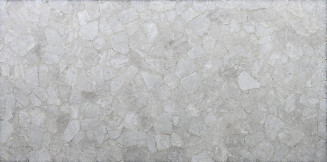 Crystal Quartz - agn1pfqynsndhtq3tan9@2x.jpg