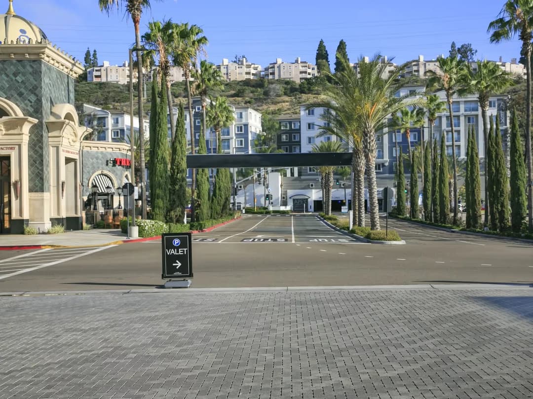 Aqua Via - aqua2@2x.avif