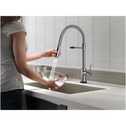 Trinsic Pre-Rinse Pull-Down Kitchen Faucet with On/Off Touch Activation, Magnetic Docking Spray Head - Limited Lifetime Warranty (5 Year on Electronic Parts) - ba6q8il2mwggpqzuogzz@2x.jpg