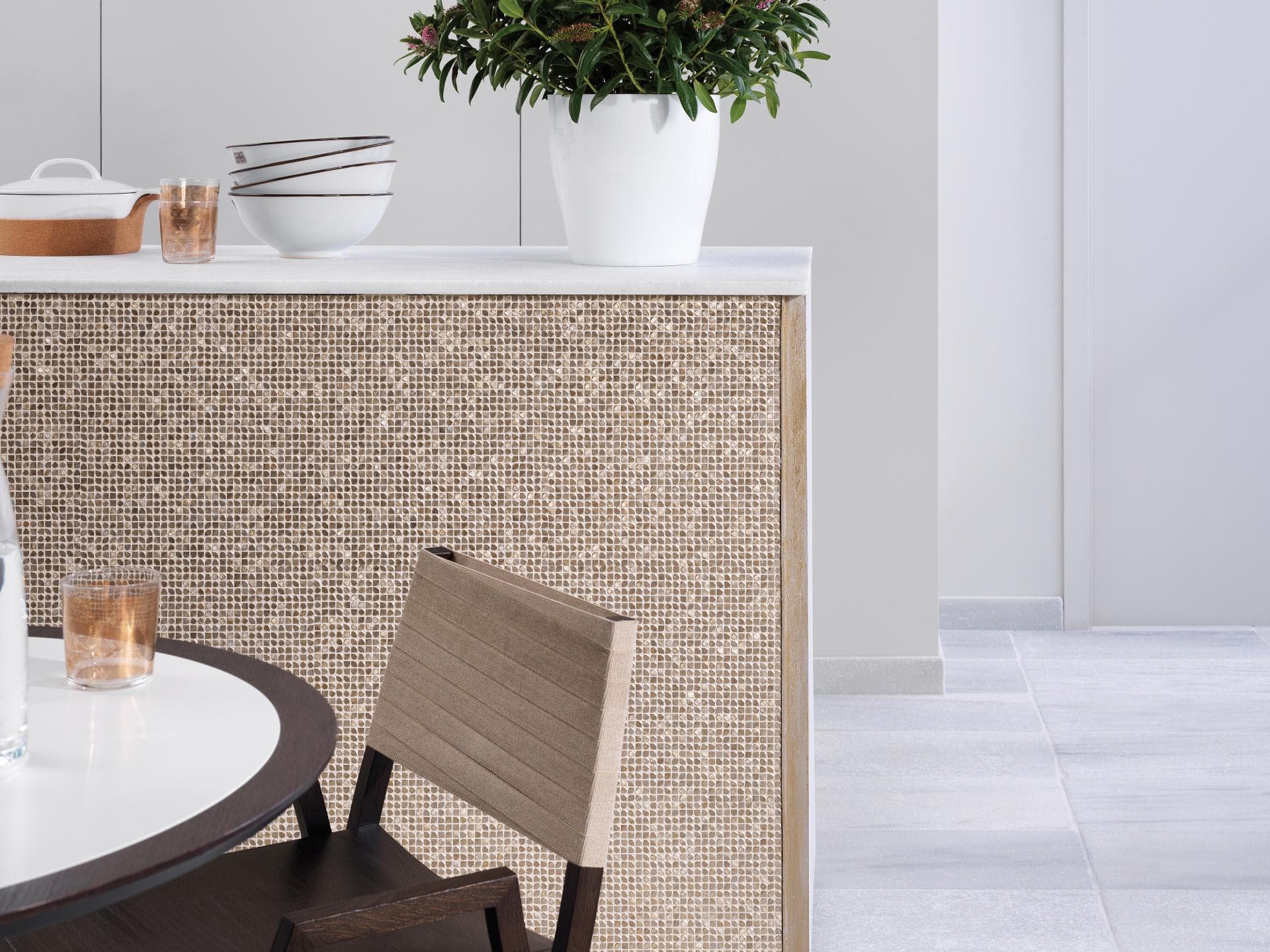 GRAVITY ALUMINIUM CUBIC GOLD (Make to order) - bk6wjdlabce0xb4jitp2@2x.jpg