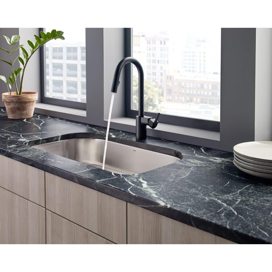 Align Pull-Down Spray Kitchen Faucet - bmbsnusr2owolbjg3uvt@2x.jpg