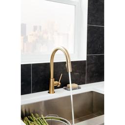 Trinsic Pull-Down Kitchen Faucet with Magnetic Docking Spray Head - Includes Lifetime Warranty - bsdd49y6wmiaivgyezii@2x.jpg