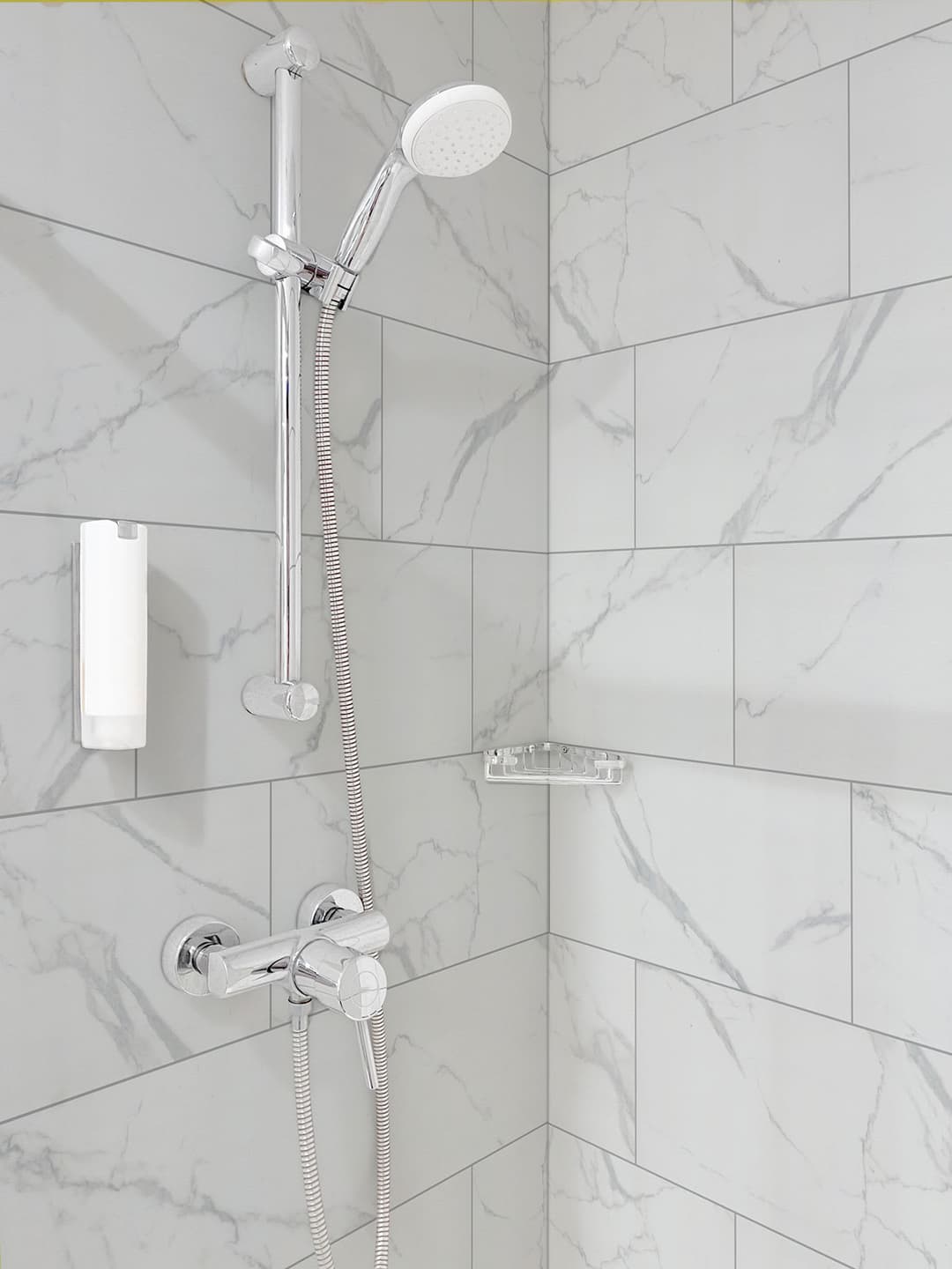 Roman Statuario - bxecjyppillby5wrsbad@2x.jpg
