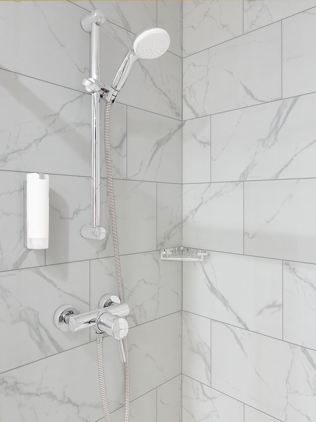 Roman Statuario - bxecjyppillby5wrsbad@2x.jpg