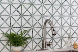 Verdant Green Geometrica Pattern Pol - bxltbknmvftomz8am1gd_x500.jpg
