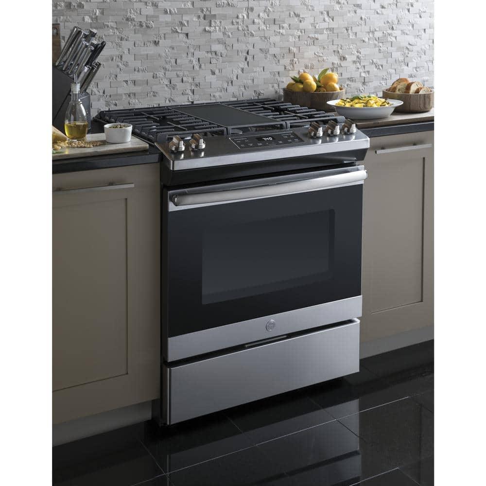 Ge® 30" Slide-In Front Control Gas Range - bzl5aticxlc7j1wfd5x9@2x.jpg