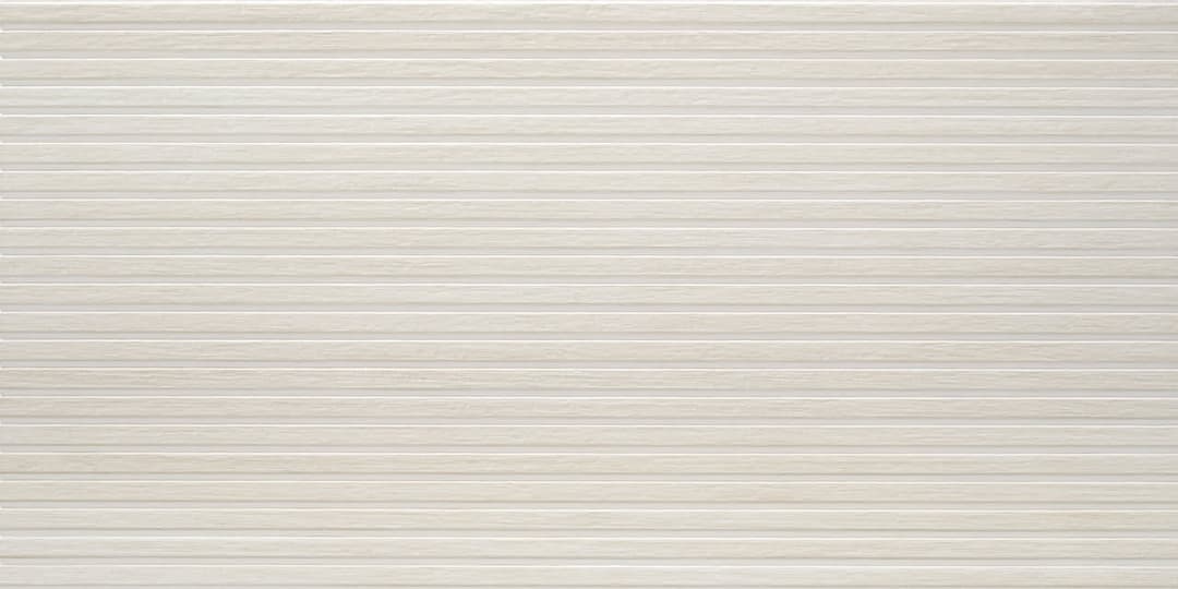 Osaka White - c3x7kyor8m5thyvtej2b@2x.jpg