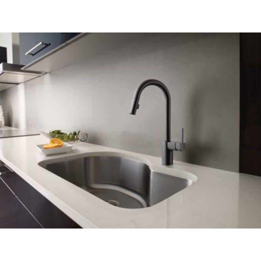 Align Pull-Down Spray Kitchen Faucet - cd5yy9tgbib0gpiwoesn@2x.jpg