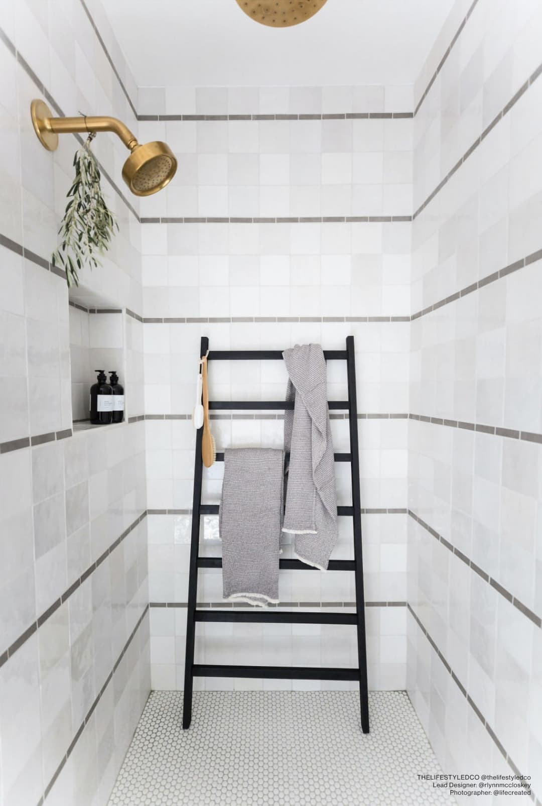 Cloé 5" x 5" Glossy Ceramic Tile in Loire - cii1abrt5wsu1grc5mbt@2x.jpg