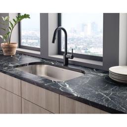 Align Pull-Down Spray Kitchen Faucet - cjrith0v0av0fhgpp89e@2x.jpg