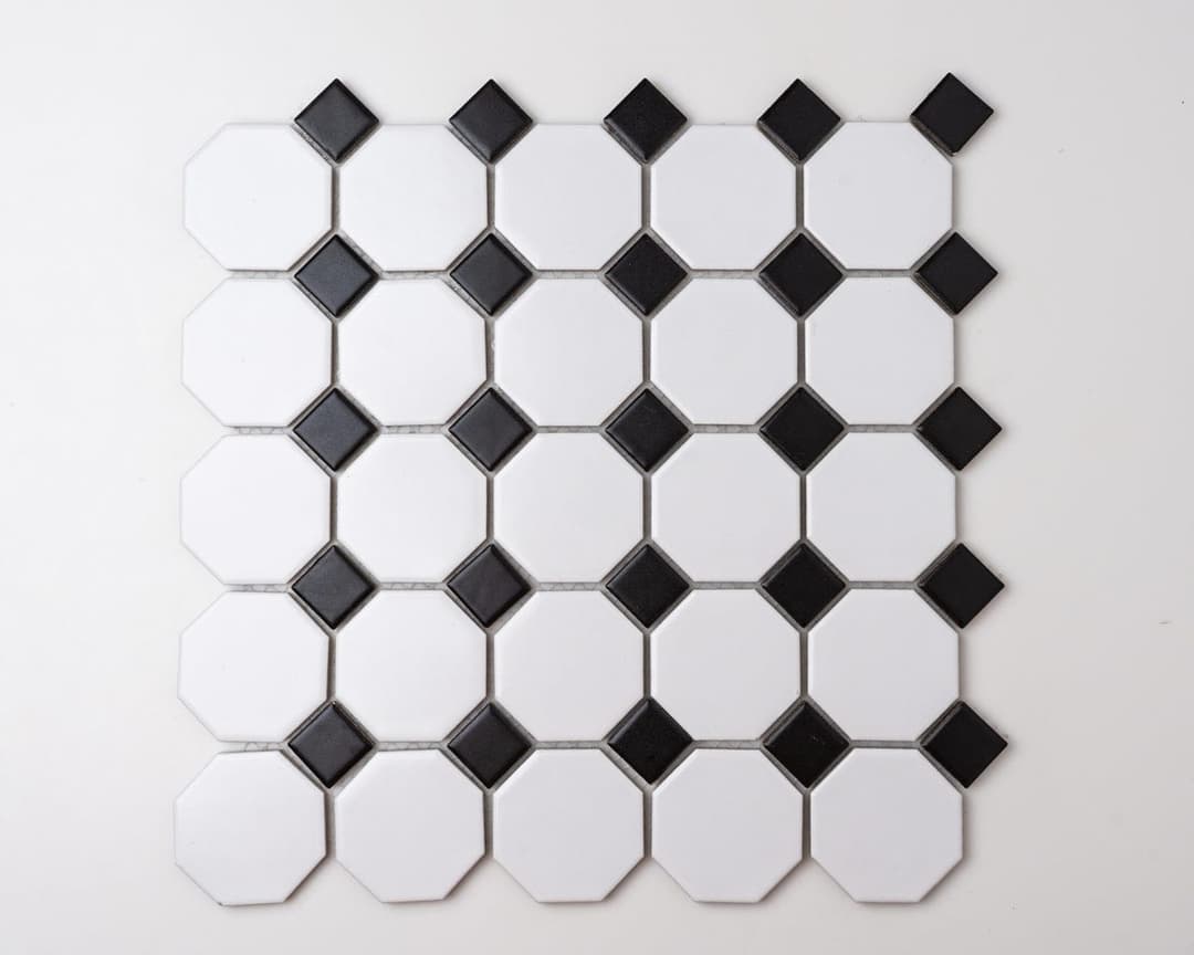 White and Black Octagon - cnzxxvxwcqp79jau4mfz@2x.jpg