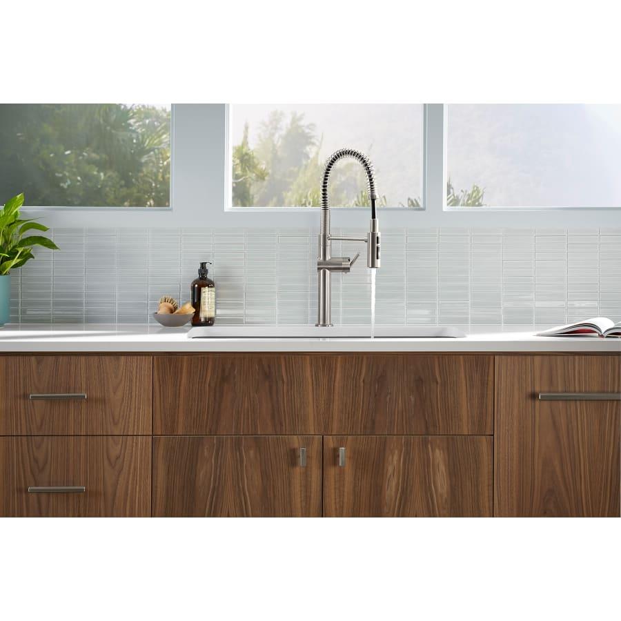 Crue Semi-Professional Single Hole Kitchen Faucet with Three-Function Spray Head - cvwedzqc10xckamrxmeo@2x.jpg