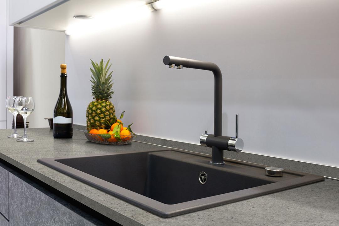 Colonial Ice Granite - d6t7dbyyicbgo8nuz2o9@2x.jpg