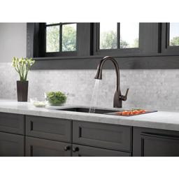 Mateo 1.8 GPM Single Hole Kitchen Faucet with Diamond Seal and Touch2O Technology - dgix5kn1nbnvkneyuchu@2x.jpg