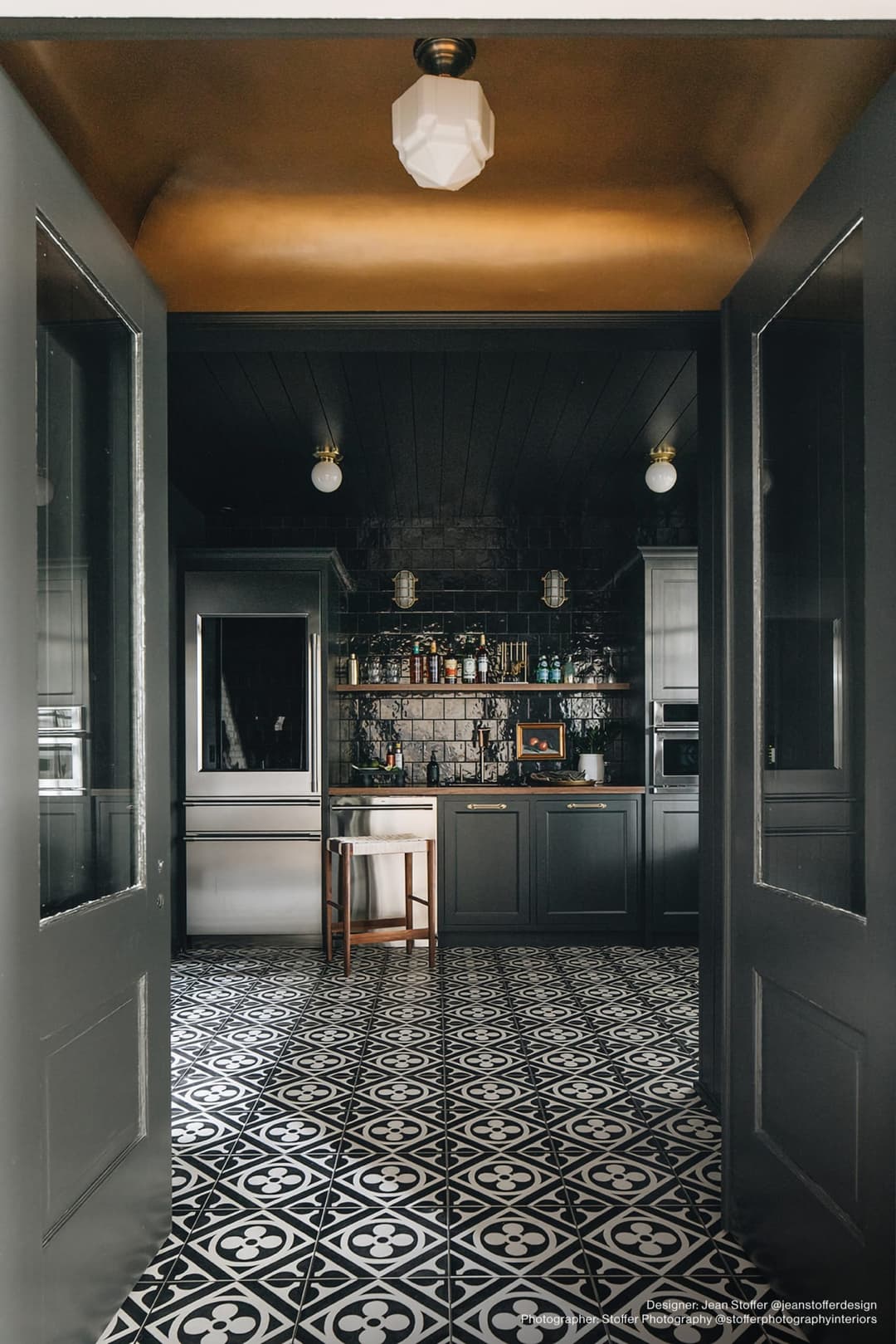 Cloé 5X5 Glossy Ceramic Tile in Black - dlhe340q3y8qnnpujbjg@2x.jpg