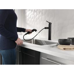 Trinsic Pull-Out Kitchen Faucet - Includes Lifetime Warranty - eizua94zy14wcsy7urp9@2x.jpg