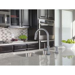 Trinsic Pull-Down Kitchen Faucet with Magnetic Docking Spray Head - Includes Lifetime Warranty - ejvunhz7m1z3w4zgam7l@2x.jpg