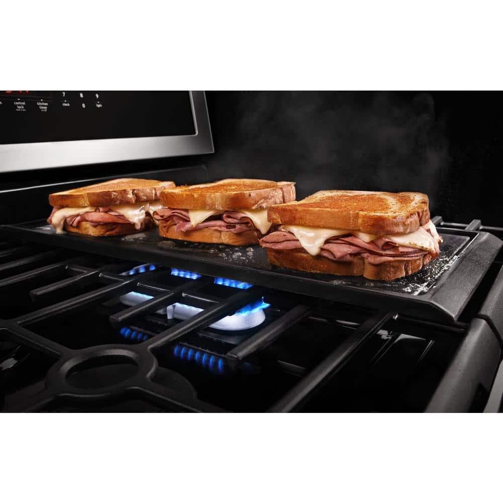 5.8 cu. ft. Gas Range with True Convection in Fingerprint Resistant Stainless Steel - ejy1u0mbkaypt56xhfxo@2x.jpg