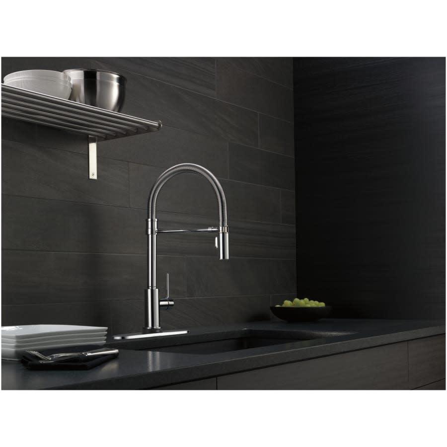 Trinsic Pre-Rinse Pull-Down Kitchen Faucet with On/Off Touch Activation, Magnetic Docking Spray Head - Limited Lifetime Warranty (5 Year on Electronic Parts) - emdydxhva0xiwy3vcr7t@2x.jpg