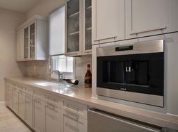 Taj Mahal Quartzite - f8kswremfnkwa188fw26@2x.jpg