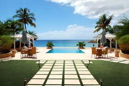 MEADOW GREEN PET-TURF 91 - fdbsnsixqy0hukndymoe@2x.jpg