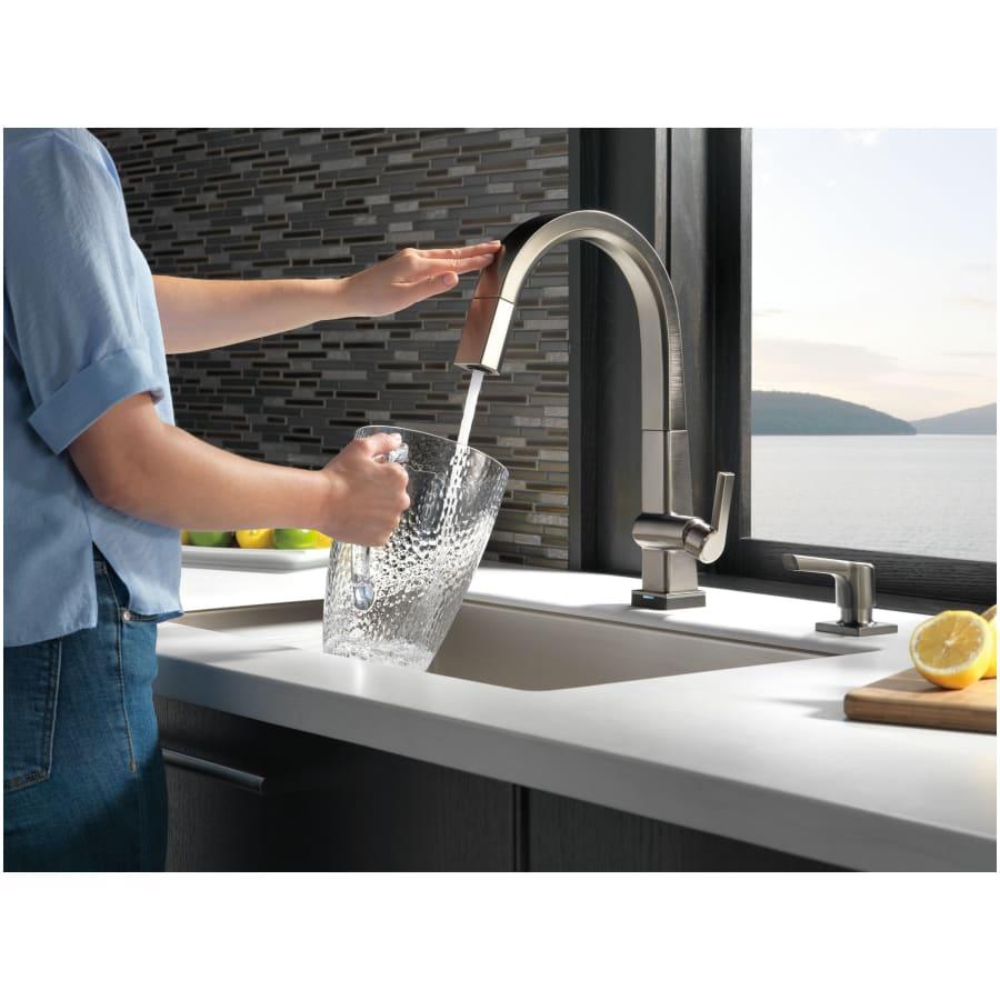 Pivotal Soap / Lotion Dispenser with Top Fill 13-ounce Bottle - Limited Lifetime Warranty - fevezqazjpapiyfoc4sk@2x.jpg