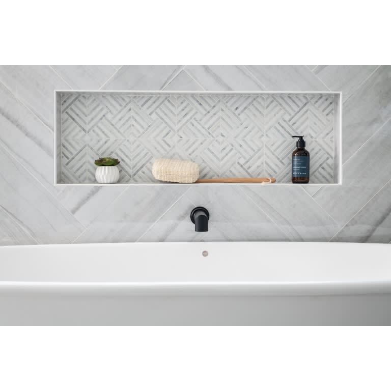 ALLURO MINI PALACE SILV 12X12 - ftctbrxb3sy2l3zfbo1c@2x.jpg