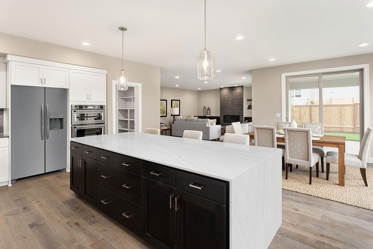 Calacatta Montasia - g2lx7syd01txhieau0vd@2x.jpg