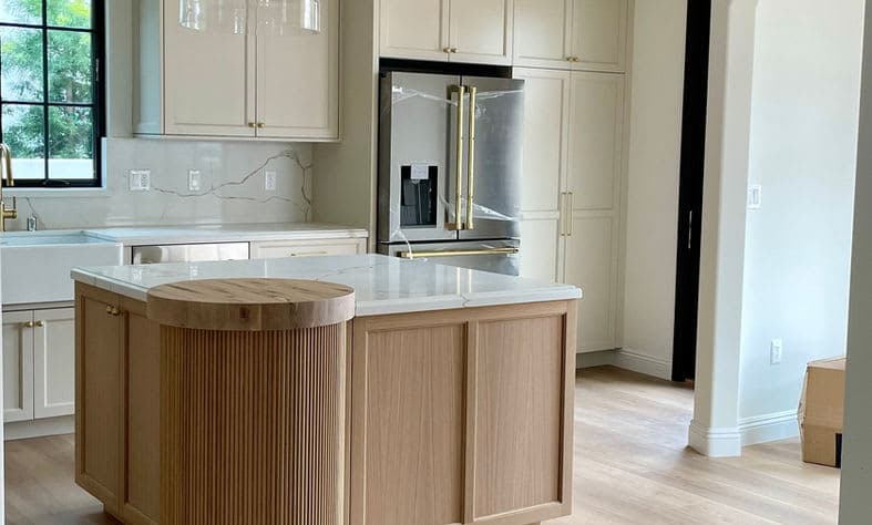 Calacatta Bellezza Gold - g9ous6zcmttqgtxbboso@2x.jpg