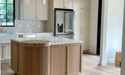 Calacatta Bellezza Gold - g9ous6zcmttqgtxbboso@2x.jpg