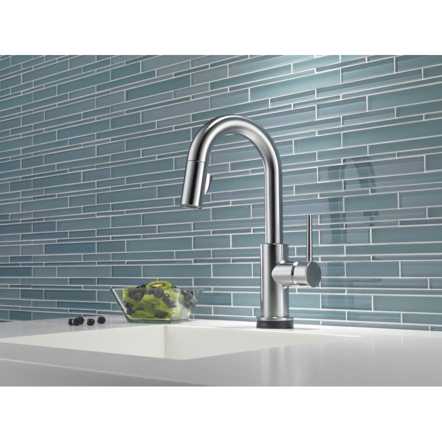 Trinsic Pull-Down Bar/Prep Faucet with On/Off Touch Activation, Magnetic Docking Spray Head, and Optional Base Plate - Includes Lifetime Warranty (5 Year on Electronic Parts) - gaxforwfdg12lwsjl3gd@2x.jpg