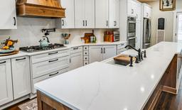 White Aurora - gc2ei1lhm46k9zwfjvej@2x.jpg