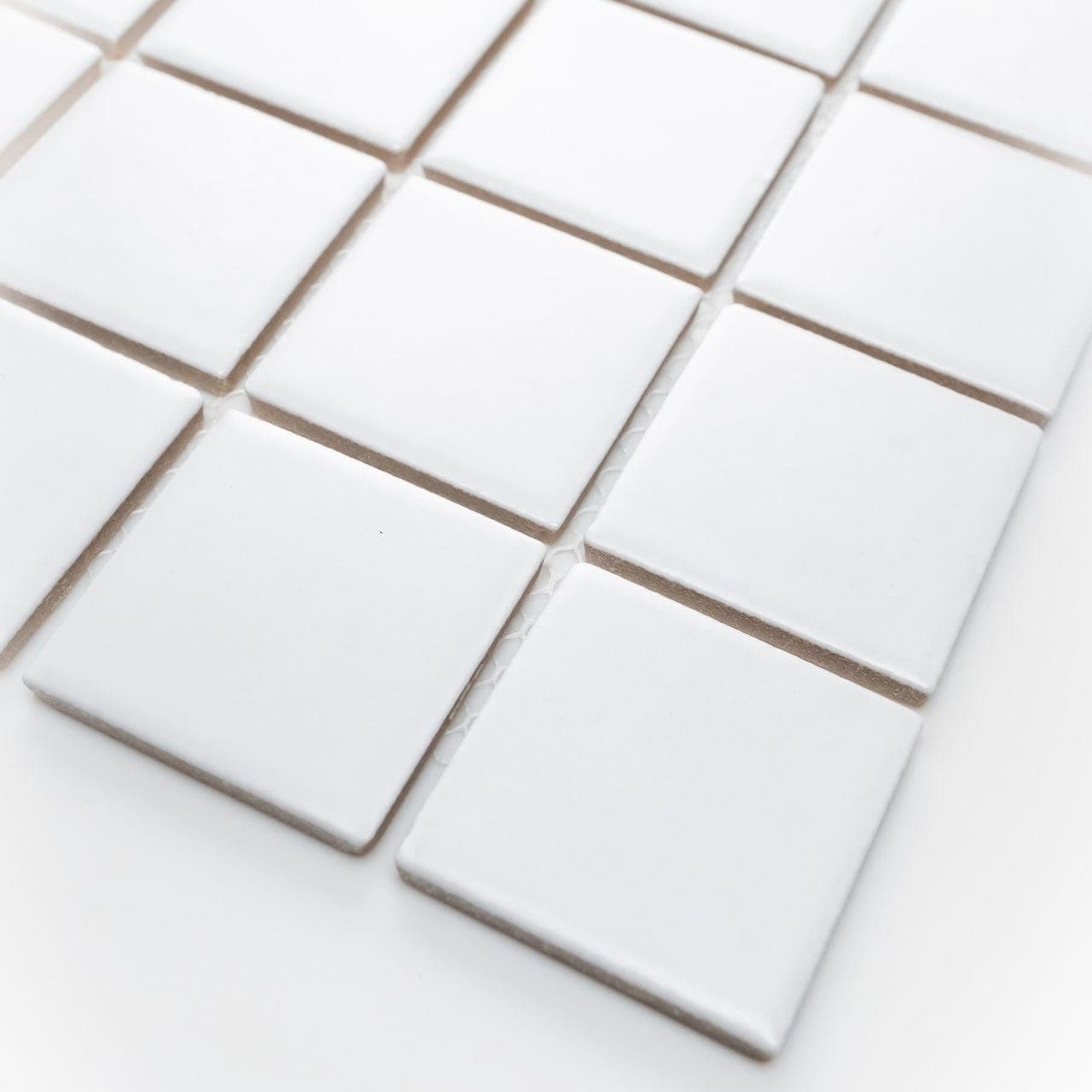 2x2 White Square - ghqxwh7bnjvndplwukkb@2x.jpg