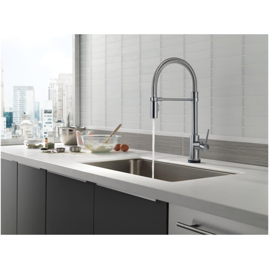 Trinsic Pre-Rinse Pull-Down Kitchen Faucet with On/Off Touch Activation, Magnetic Docking Spray Head - Limited Lifetime Warranty (5 Year on Electronic Parts) - ghxtyibovaw5ut5m6tv4@2x.jpg