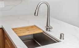 Calacatta Oro - glumvciniog5nl6kuxle@2x.jpg
