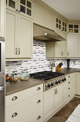 Moderno Blanco Interlocking Pattern 8mm - gq6iqv73tnp3e30wxpj0_x500.jpg