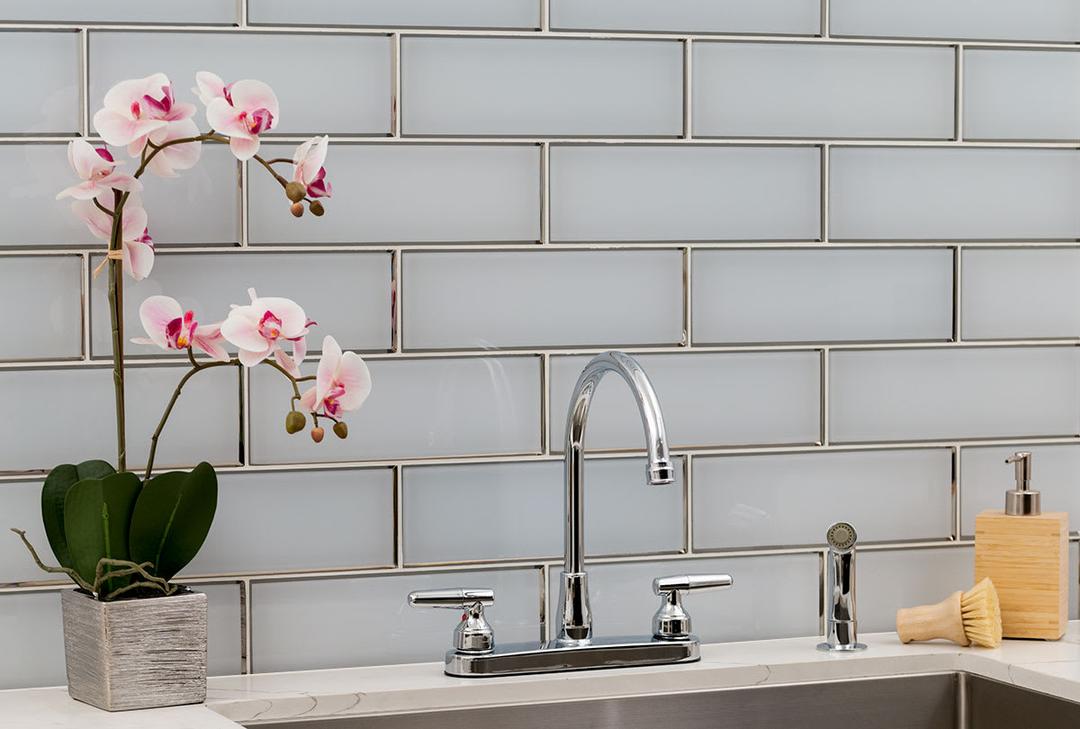 Ice Bevel Glass Tile - hfg1gfu3utpuvakgnfrv@2x.jpg