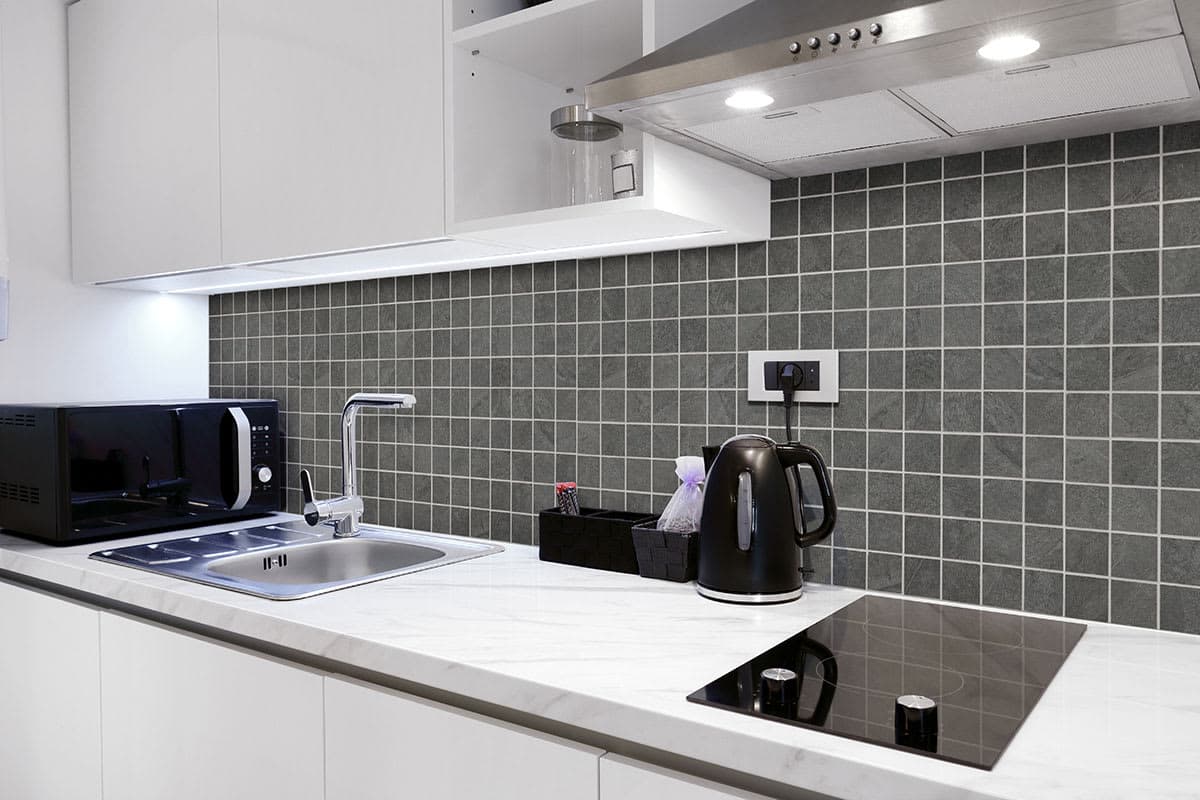 Legions Midnight Montage - hli69nd7swqzcozm5rjs@2x.jpg