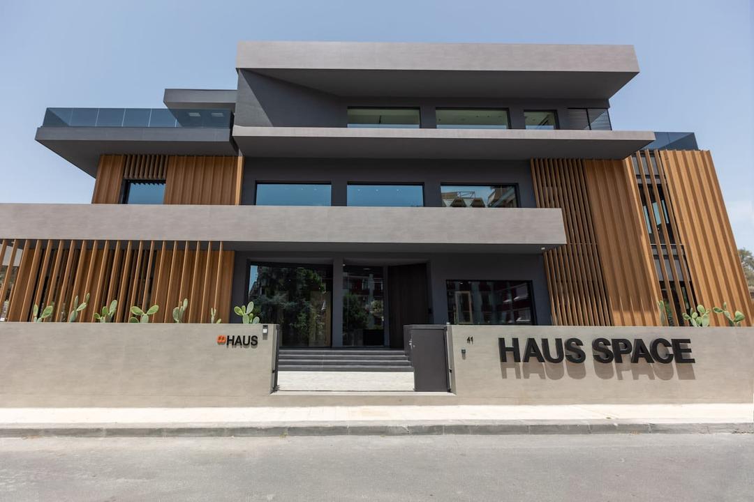 Laos - huzhiua6yrwayapdx9gw@2x.jpg