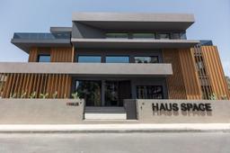 Laos - huzhiua6yrwayapdx9gw@2x.jpg