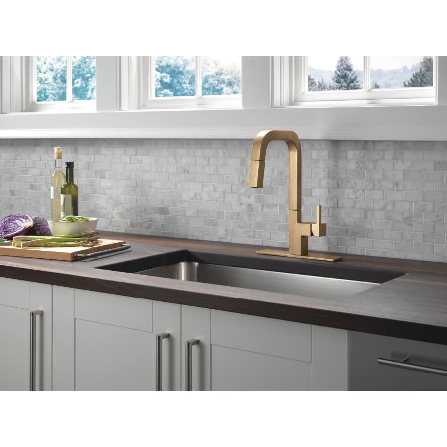 Junction 1.8 GPM Single Hole Pull Down Kitchen Faucet With MagnaTite and Touch-Clean Technology - hwhydvpqgv0xaz9iqrwj@2x.jpg