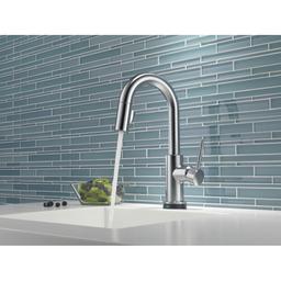 Trinsic Pull-Down Bar/Prep Faucet with On/Off Touch Activation, Magnetic Docking Spray Head, and Optional Base Plate - Includes Lifetime Warranty (5 Year on Electronic Parts) - il92nrbdzbkiezcwq6ne@2x.jpg