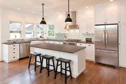 Arabescato Carrara Herringbone Pattern Honed in a Mesh - ilrqoynght1eyagc2bbj@2x.jpg