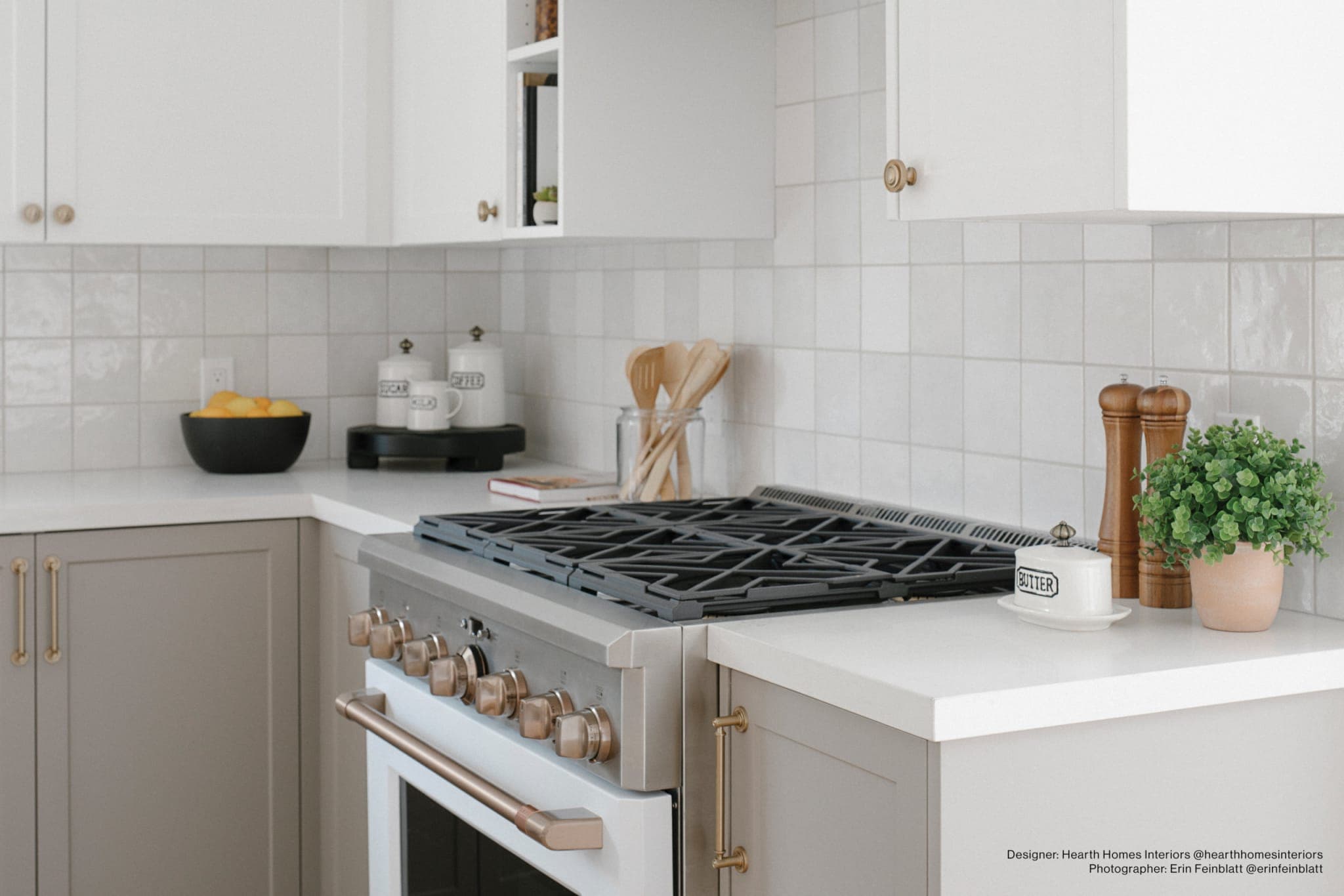 Cloé 5X5 Glossy Ceramic Tile in White - iqcysn5kvqp0gw2f5jhw@2x.jpg