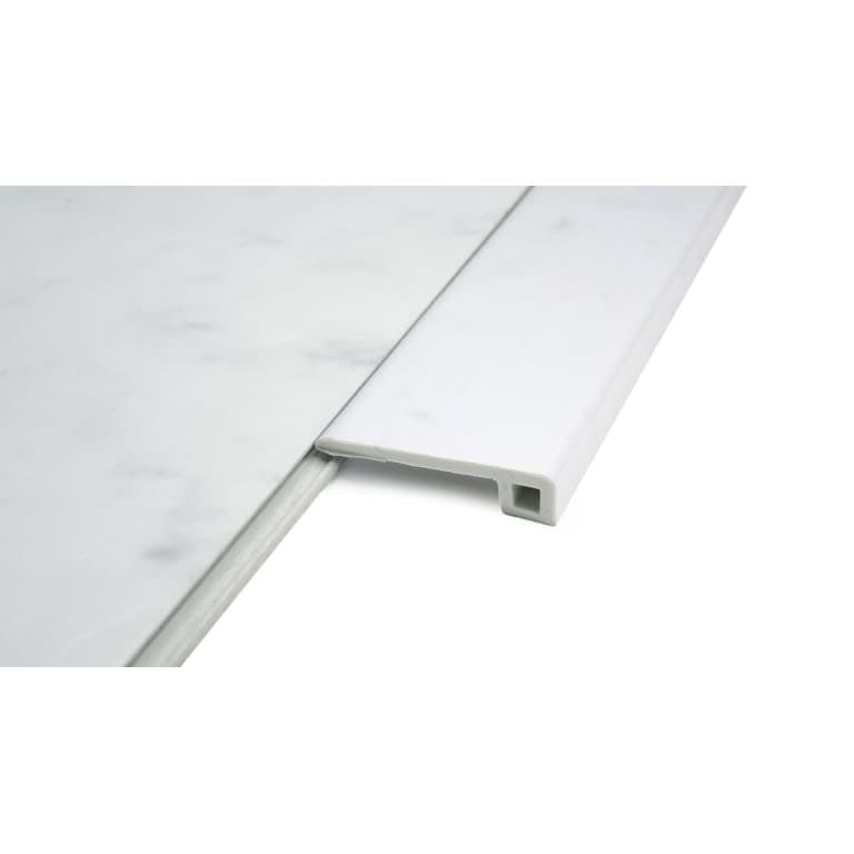 REIGN WHITE ECAP - iwwu45gsrgqwjf9m0cwv@2x.jpg