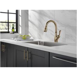 Leland Pull-Down Kitchen Faucet with Magnetic Docking Spray Head and ShieldSpray - Includes Lifetime Warranty - ixlahvkwio2s5mjzpbdj@2x.jpg