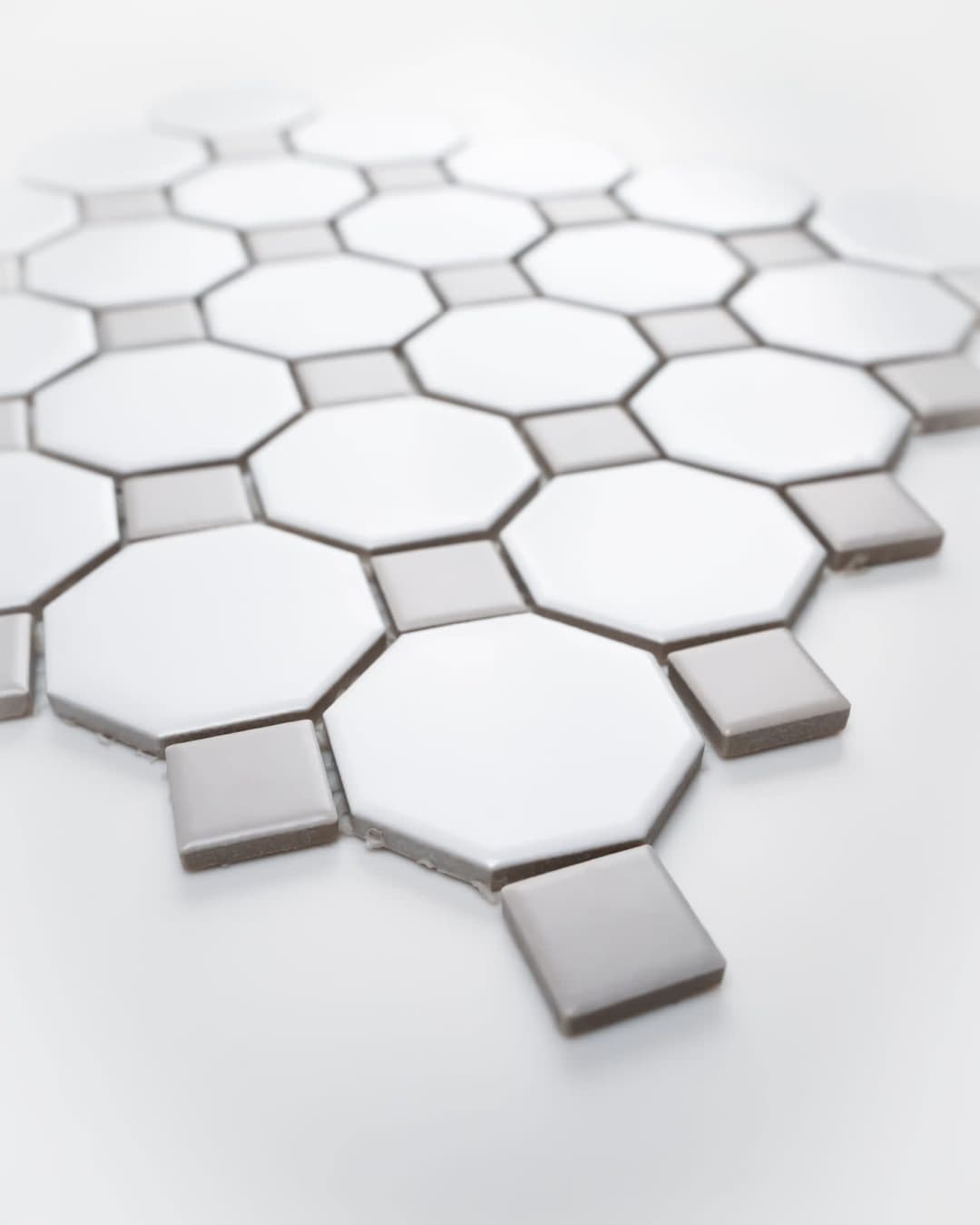 White and Grey Octagon - jb0nfzl5qb4tz6zjnkvg@2x.jpg